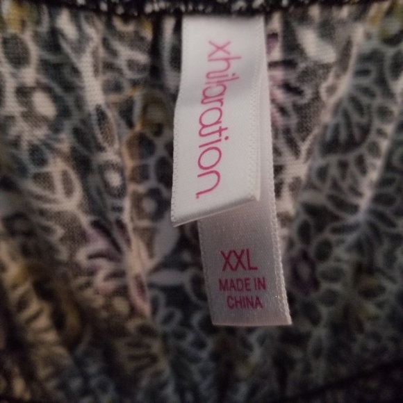 Patterned  dress - Picture 3 of 3